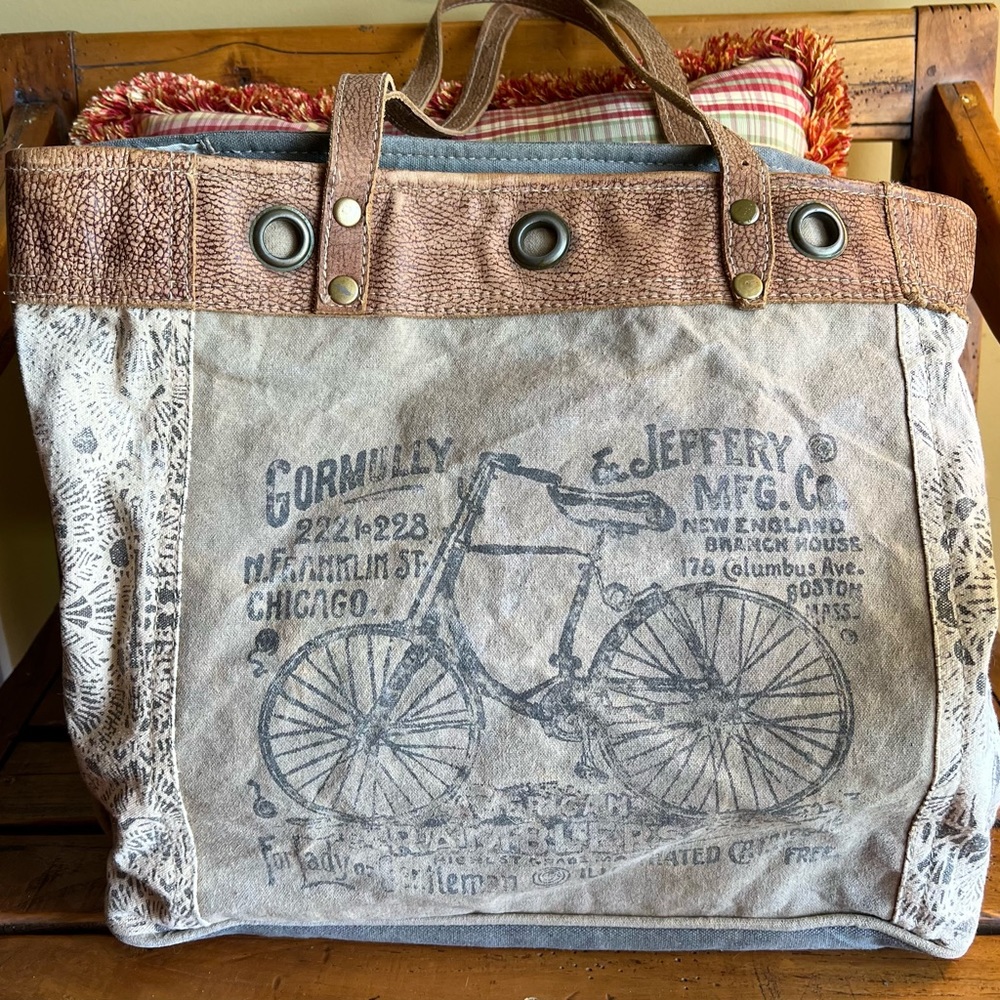 Myra Bag